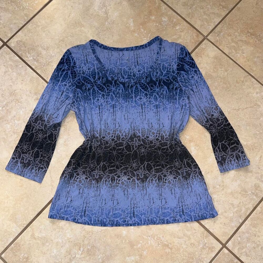 Women's Blue and Navy Blouse